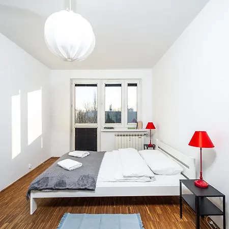 Rentplanet - Ludwinow Apartman *